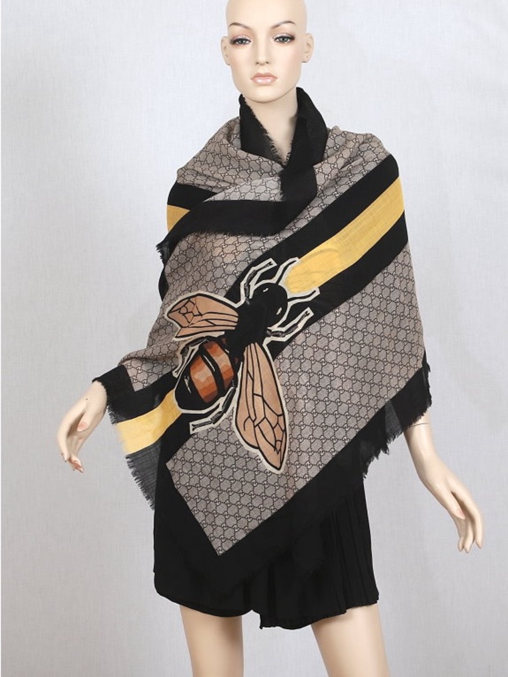 Gucci GG Supreme Bee Logo Extra Long Lana Wool Scarf Shawl Wrap